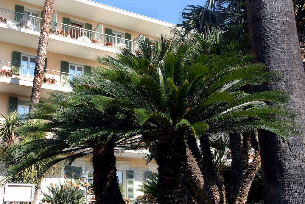 Paradiso 4*